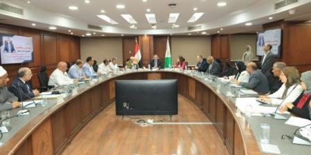 محافظ الجيزة يتابع الاستعدادات الجارية لإقامة مهرجان التمور الثامن بالواحات البحرية - الفجر سبورت