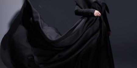 هند صبري تخطف الأنظار بإطلالة سوداء أنيقة وجريئة - الفجر سبورت