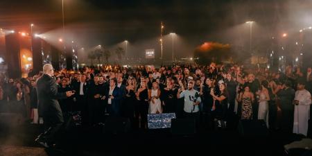 عمرو دياب يضيء ليل أبوظبي بأروع أغانيه في حفل خاص الفجر سبورت