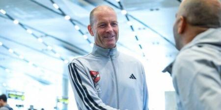 عمرو الحديدي: لا أنصح توروب بالبداية بمروان عطية وأليو ديانج في تشكيل الأهلي - الفجر سبورت