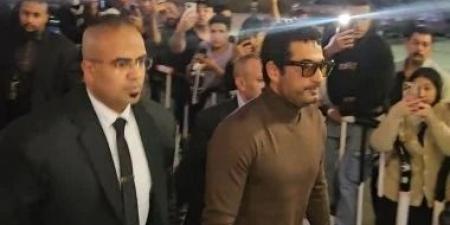 نجوم الفن يقدمون واجب العزاء في والد الفنان محمد رمضان .. بوابة الفجر سبورت