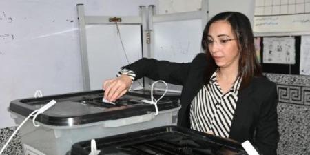 محافظ البحيرة تدلي بصوتها في انتخابات مجلس النواب.. وتدعو المواطنين للمشاركة الإيجابية - الفجر سبورت