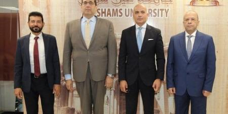 رئيسا جامعتي عين شمس والمصرية للتعلم الإلكتروني الأهلية يتفقدان المركز الدراسي بعد تطويره - الفجر سبورت