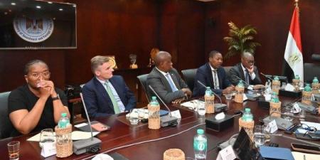 وزارة الاستثمار والتجارة الخارجية تستضيف وفداً من قيادات مجموعة ستاندرد بنك - الفجر سبورت