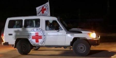 الفصائل الفلسطينية تسلم جثة أسير إسرائيلي إلى الصليب الأحمر - الفجر سبورت