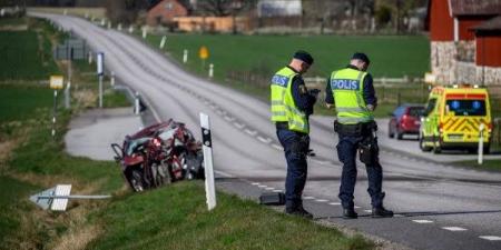 الشرطة السويدية تعلن سقوط قتلى وجرحى في اصطدام حافلة ذات طابقين بمحطة حافلات في ستوكهولم - الفجر سبورت