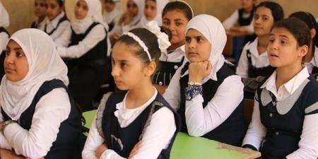 موعد امتحانات نهاية الترم الأول في المدارس لصفوف النقل 2025 - 2026 - الفجر سبورت