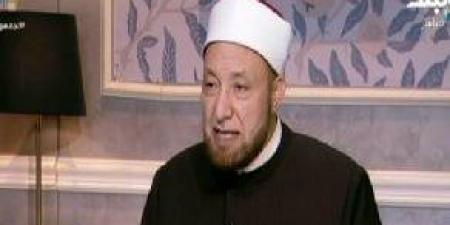 هل تجب الطهارة أو الوضوء قبل ترديد الأذكار؟ عويضة عثمان يجيب - الفجر سبورت