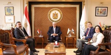 وزير التعليم العالي والمجلس الثقافي البريطاني يبحثان التحضير للمؤتمر الدولي - الفجر سبورت