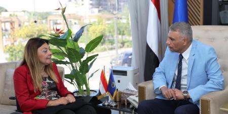 محافظ أسوان يستقبل المشرف العام على المجلس القومي للأشخاص ذوى الإعاقة..صور - الفجر سبورت