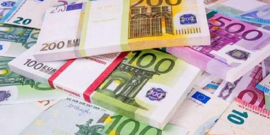 سعر
      اليورو
      مقابل
      الجنيه
      المصري
      اليوم
      الجمعة
      24
      أكتوبر
      2025
      بيعًا
      وشراءً - الفجر سبورت