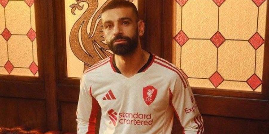ليفربول يحسم الجدل حول رحيل محمد صلاح بعد أزمة الصورة.. ماذا يحدث؟ - الفجر سبورت