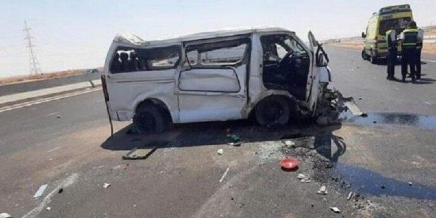 ننشر
      أسماء
      المصابين
      في
      حادث
      انقلاب
      ميكروباص
      على
      طريق
      سفاجا
      -
      قنا - الفجر سبورت