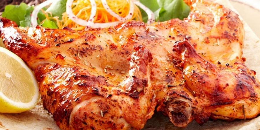 طريقة عمل الدجاج المسحب المشوي بتتبيلة لذيذة ونكهة مميزة - الفجر سبورت