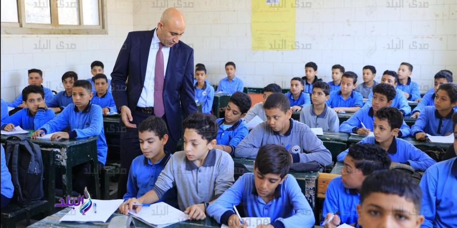 بدء الاختبارات القبلية للمرحلة الثانية من برنامج تنمية مهارات اللغة العربية بالمدارس - الفجر سبورت