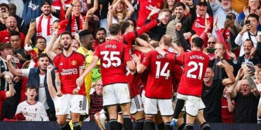 مانشستر
      يونايتد
      يقدم
      الدعم
      النفسي
      لمدافعه
      الشاب
      بعد
      انتحار
      والده - الفجر سبورت