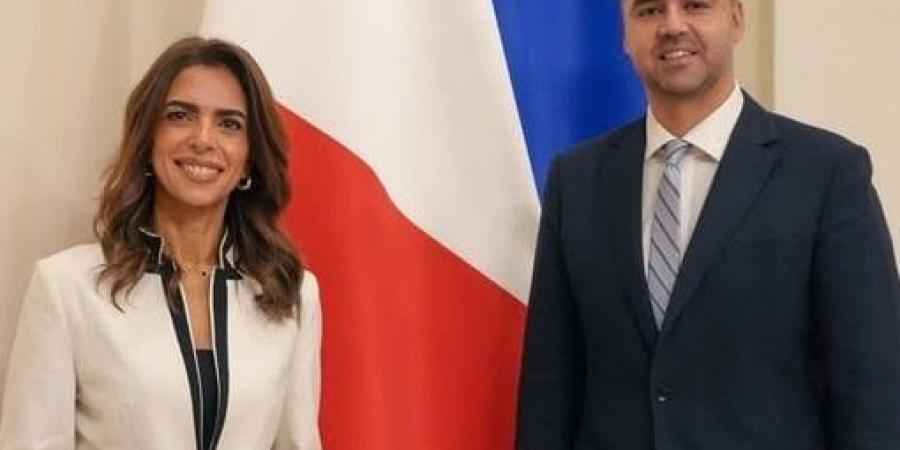 السفيرة
      شيماء
      بدوي
      تلتقي
      نائب
      رئيس
      الوزراء
      ووزير
      الخارجية
      والسياحة
      في
      جمهورية
      مالطا - الفجر سبورت