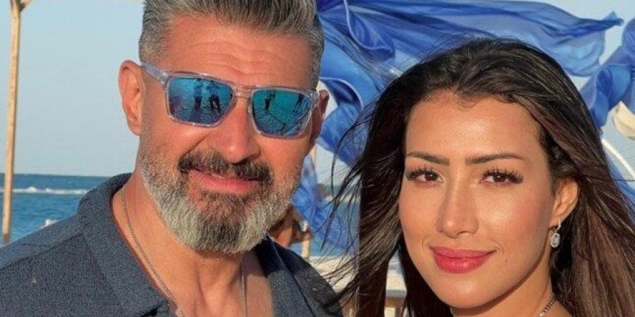 ماراثون
      رمضان
      2026..
      ياسر
      جلال
      ينشر
      صورا
      من
      كواليس
      مسلسل
      «كلهم
      بيحبوا
      مودي» - الفجر سبورت