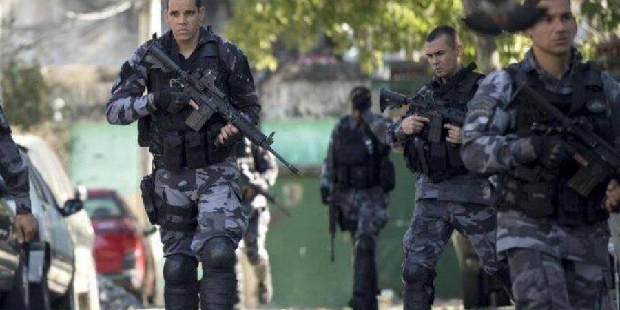 البرازيل..
      عملية
      أمنية
      موسعة
      فى
      «ريو
      دى
      جانيرو»
      تودى
      بحياة
      119
      شخصا - الفجر سبورت