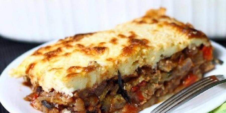 خطوة بخطوة .. طريقة عمل المسقعة بالبشاميل - الفجر سبورت