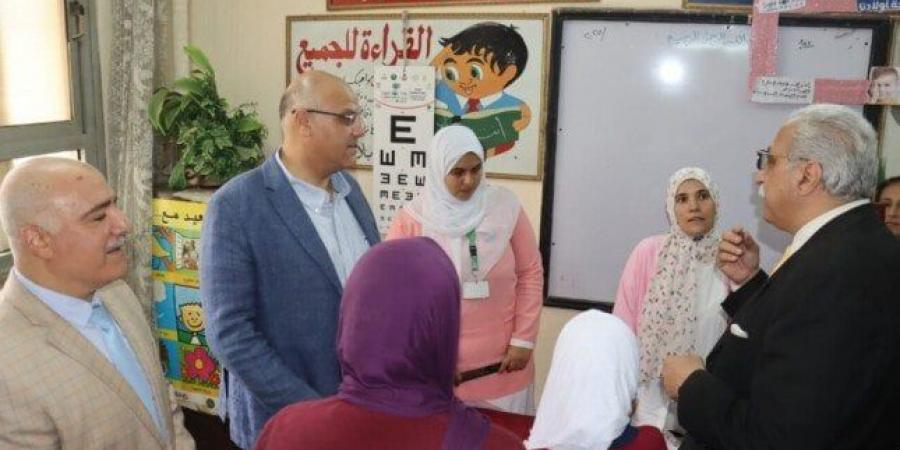 محافظ
      القليوبية
      يُدشّن
      مبادرة
      «عيون
      أطفالنا
      مستقبلنا»
      لفحص
      نظر
      456
      ألف
      طالب
      بالمجان - الفجر سبورت