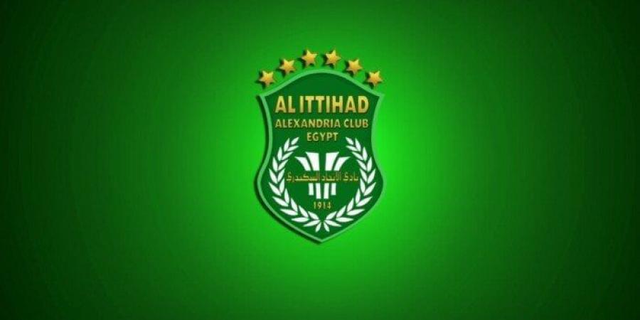 مرشح
      وحيد
      يتقدم
      لرئاسة
      نادي
      الاتحاد
      السكندري
      في
      اليوم
      الثاني
      لفتح
      باب
      الترشح - الفجر سبورت