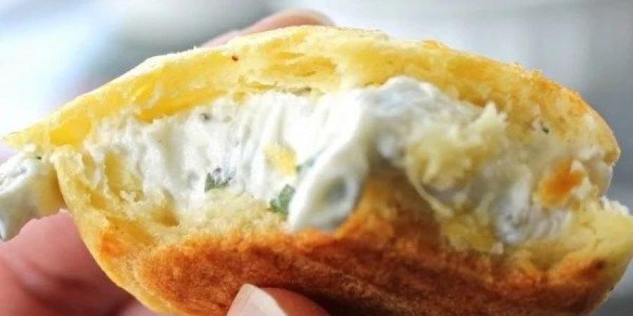 طريقة عمل قرص الجبن بالزيتون الصحية - الفجر سبورت