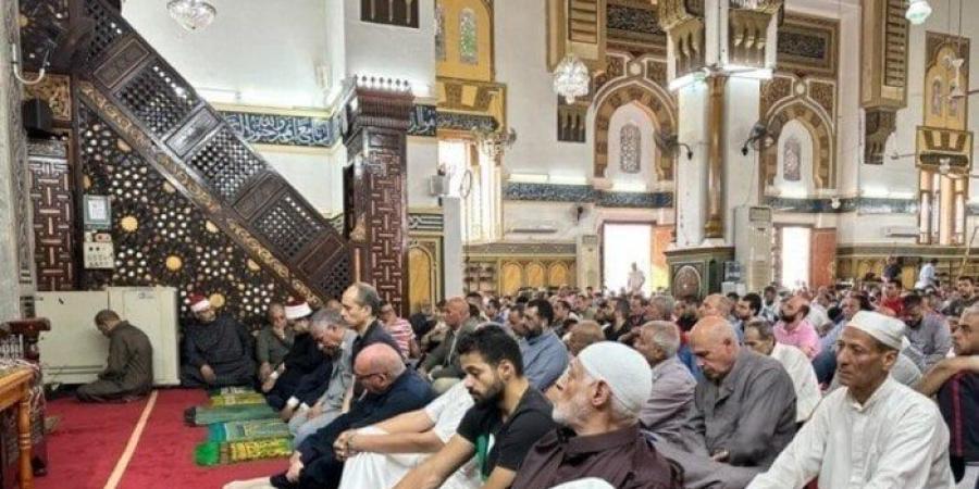 «إدمان الأطفال وسائل التواصل الاجتماعي».. نص خطبة الجمعة المقبلة - الفجر سبورت