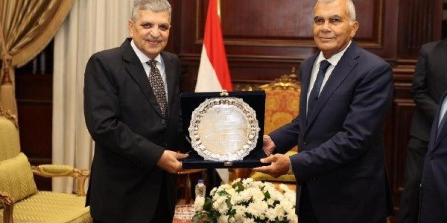 الفريق ربيع يؤكد من مجلس الشيوخ: مستمرون في تطوير الصناعة البحرية وتوسيع الخدمات اللوجيستية - الفجر سبورت