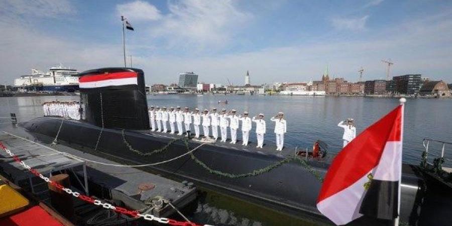 قائد القوات البحرية: امتلاك الغواصات ليس سرا والمقاتل المصري محترف.. فيديو - الفجر سبورت