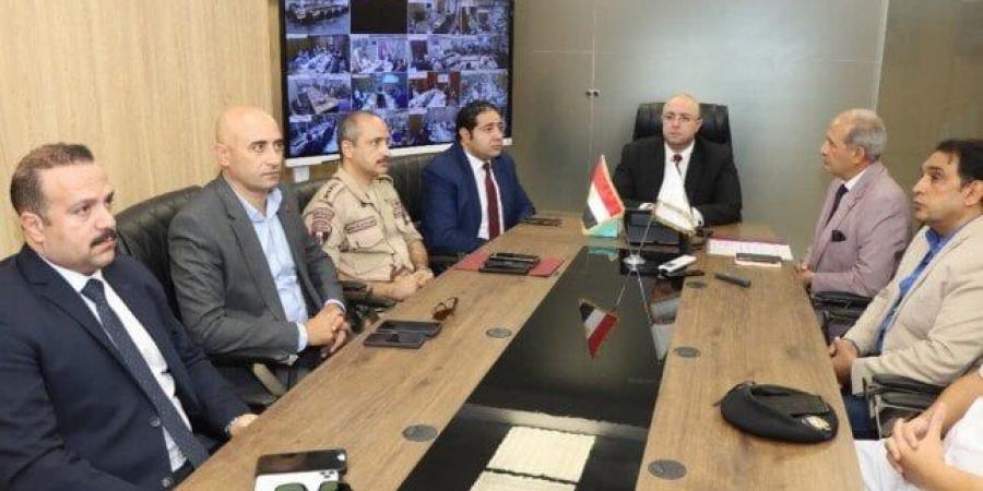 محافظ بني سويف: العملية الانتخابية تسير بانتظام وإقبال كثيف من السيدات على صناديق الاقتراع - الفجر سبورت