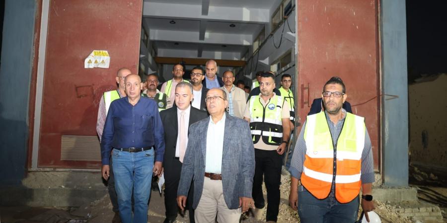 رئيس القابضة لمياه الشرب يتابع مشروعات حياة كريمة بالفيوم - الفجر سبورت