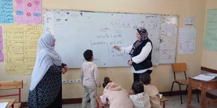 مدير تعليم بني سويف يتابع انتظام العملية التعليمية بمدارس مركز ناصر - الفجر سبورت