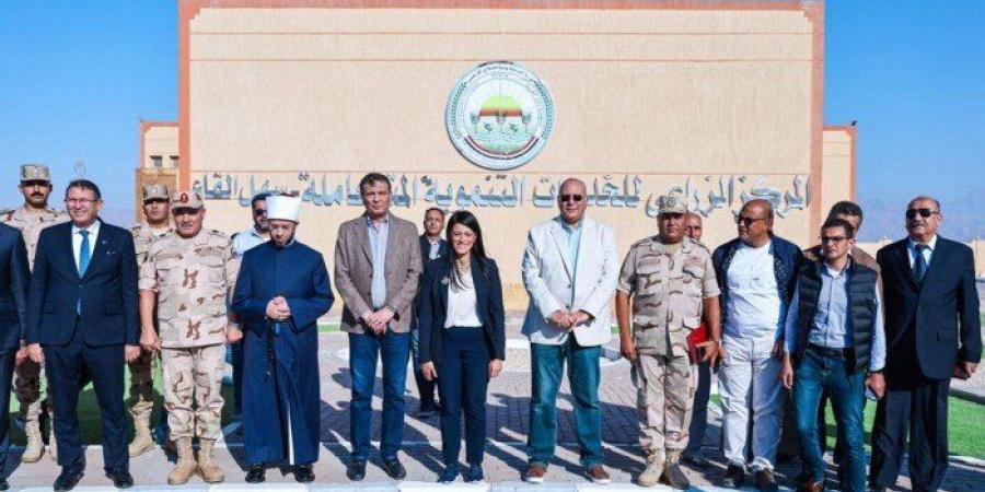 وزراء «الزراعة والتخطيط والأوقاف» يتفقدون المركز الزراعي المتكامل بسهل القاع - الفجر سبورت