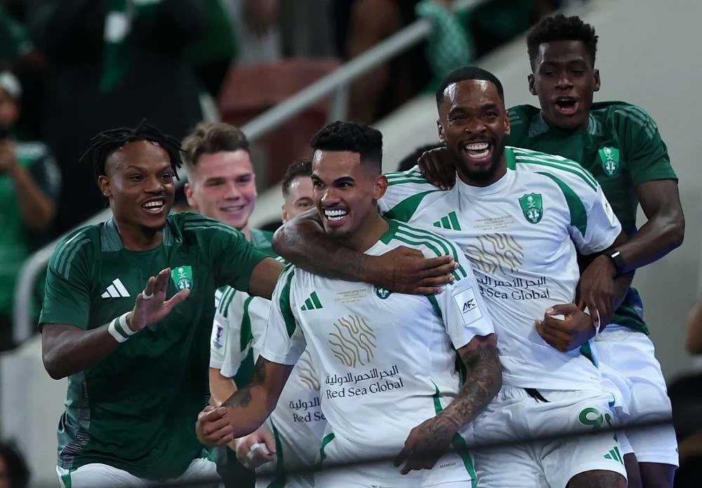 القنوات الناقلة لمباراة الأهلي ضد الشباب في الدوري السعودي