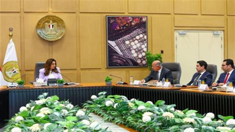 وزيرة التنمية المحلية والبيئة تتابع استعدادات مصر للمشاركة في مؤتمر المناخ COP31