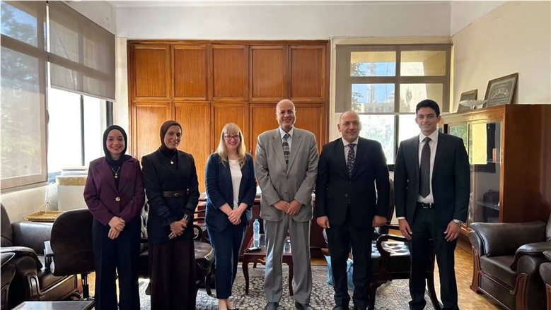 حقوق عين شمس تنظم ندوة تعريفية بفرص الدراسة والبرامج الأكاديمية بجامعة كوين ماري بلندن