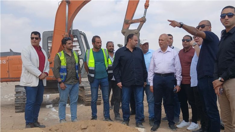 وزيرة الإسكان تتابع موقف تنفيذ عددٍ من مشروعات المرافق وتطوير الخدمات بالشروق