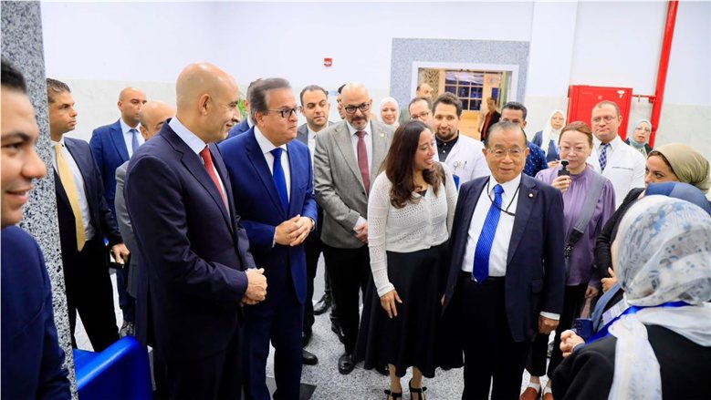وزيرا الصحة والتعليم والرئيس التنفيذي لـ"كيوتو إيكويكان" اليابانية يتفقدون مدرسة ومعهد التمريض معهد ناصر
