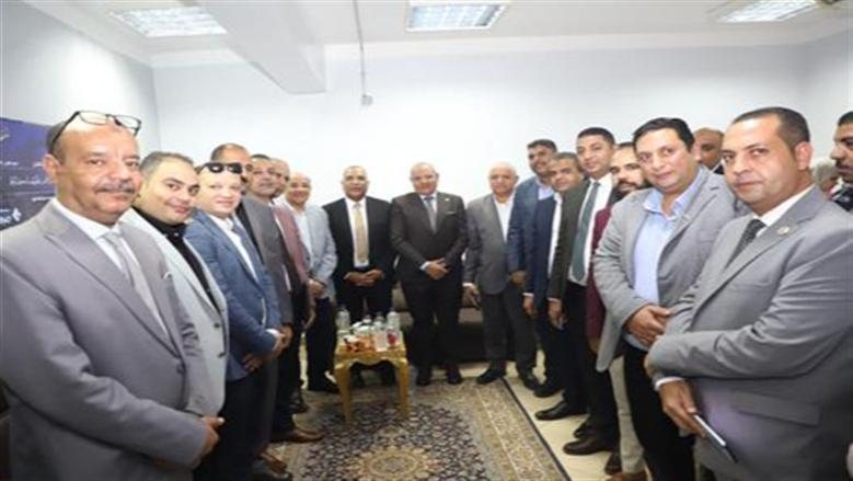 عباس صابر يفتتح مقر النقابة العامة للعاملين بالبترول بأسيوط لتعزيز الخدمات النقابية بالصعيد