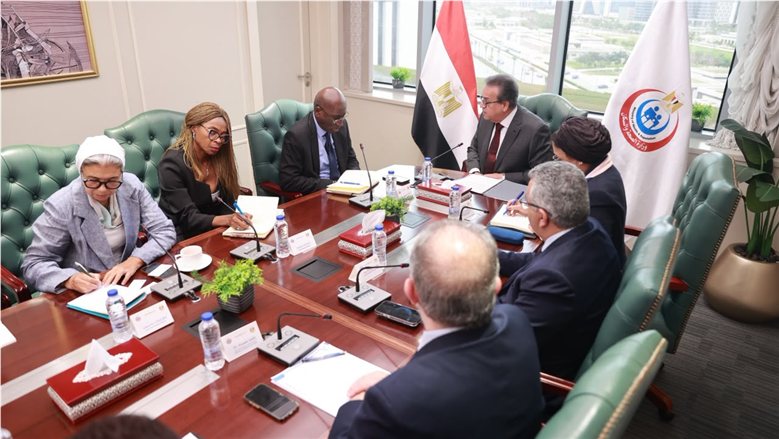 تفاصيل اجتماع وزير الصحة مع بعثة التنمية الإفريقي لدعم منظومة التأمين الشامل