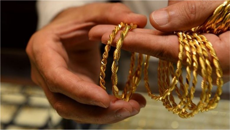 الذهب يتراجع مع تصاعد مخاوف التضخم وترقب اجتماع الفيدرالي الأمريكي