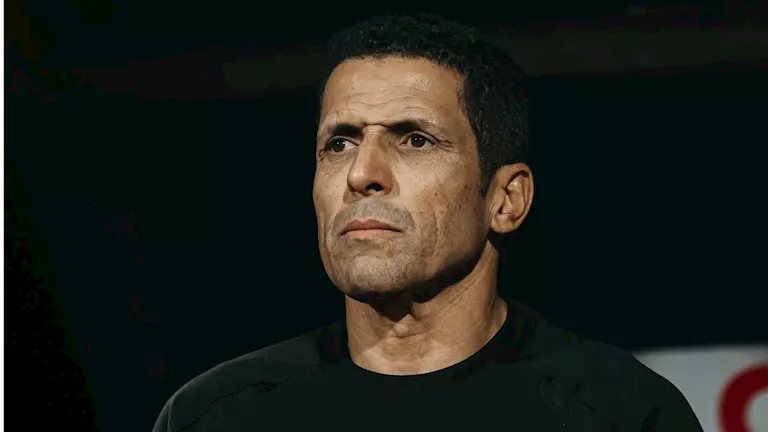 تفاصيل ما دار داخل غرفة ملابس الأهلي بعد القمة.. مصدر يكشف