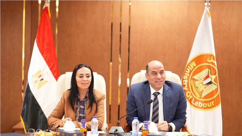 حوافز تأمينية جديدة على طاولة الحكومة لدعم العمالة غير المنتظمة