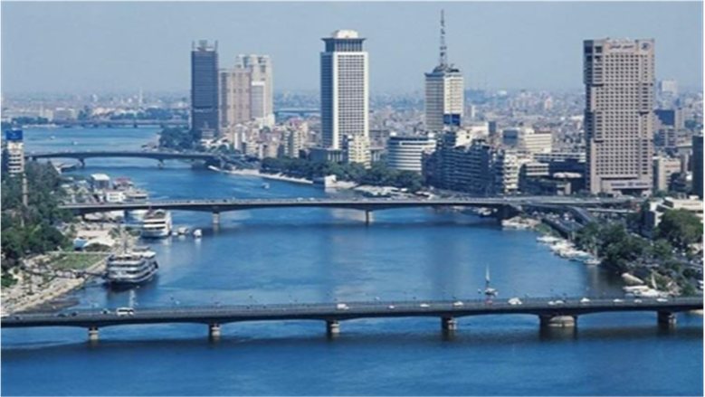 استمرار ظهور السحب المنخفضة بالقاهرة الكبرى وفرص لأمطار خفيفة