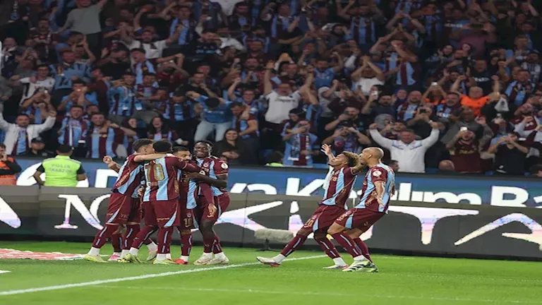 لحظة بلحظة.. طرابزون سبور ضد كوبس في دوري المؤتمر 2-0.. صلاح يسجل الثاني