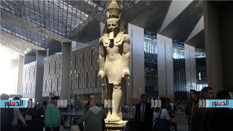المتحف المصري الكبير يحتفل بمرور عام على افتتاحه بعرض «الشمس الأبدية»