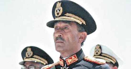 عائلة السادات تحيي غدا ذكرى نصر أكتوبر أمام قبر بطل الحرب والسلام