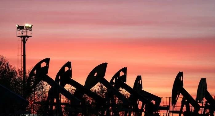 الاتحاد الأوروبي: السحب من احتياطيات «الديزل والنفط الخام» سيؤثر إيجابا على الأسعار