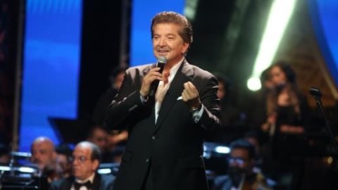 وليد توفيق يتألق في مهرجان الموسيقى العربية ويُشعل أجواء المسرح الكبير.. صور